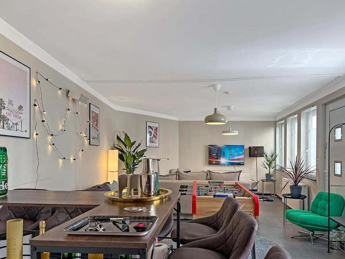 Holiday home Grill Patio & Games Sleeps 13 Villa Stuttgart